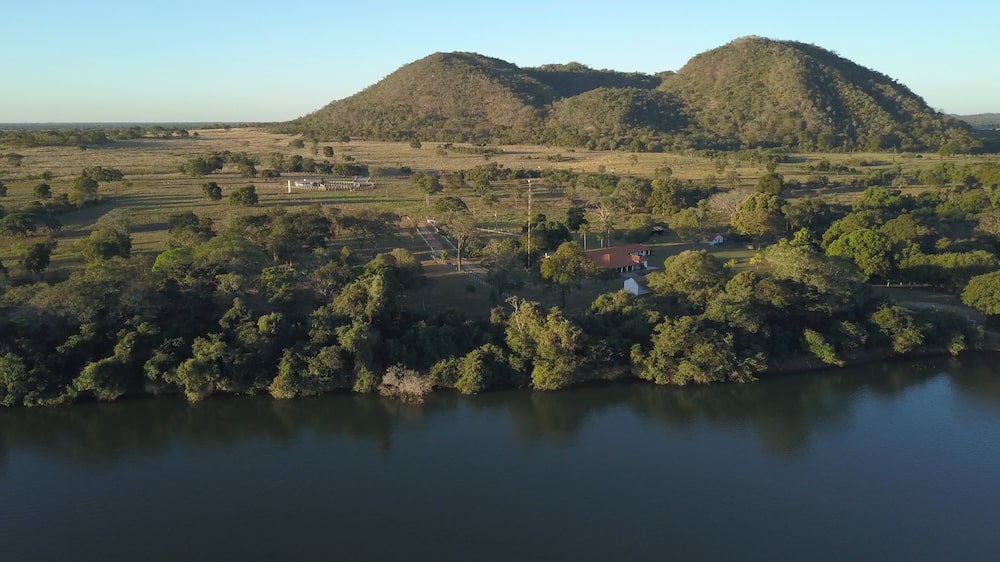 AgroPenido na região de Mato Grosso próximo ao Rio das Mortes AgroPenido na região de Mato Grosso próximo ao Rio das Mortes