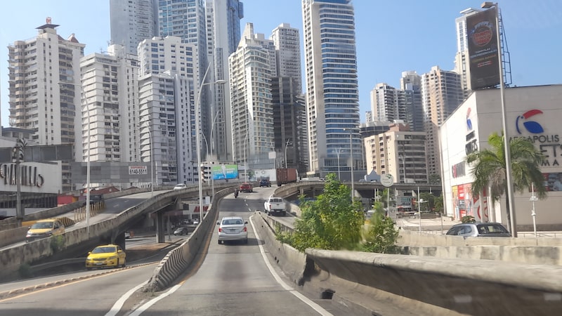 En 2021 la inflación en Panamá fue de 1.6%, con una variación interanual de 2.6%. En 2021 la inflación en Panamá fue de 1.6%, con una variación interanual de 2.6%.