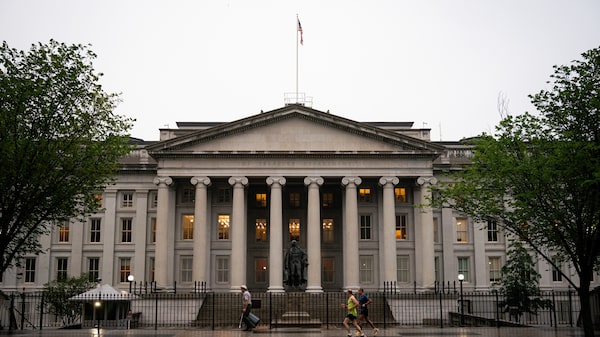 Yield dos Treasuries de 10 anos supera 5% com temor de inflação Yield dos Treasuries de 10 anos supera 5% com temor de inflação