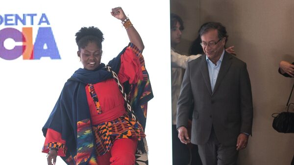 Francia Márquez, la primera mujer afro en ganar la vicepresidencia de Colombia Francia Márquez, la primera mujer afro en ganar la vicepresidencia de Colombia