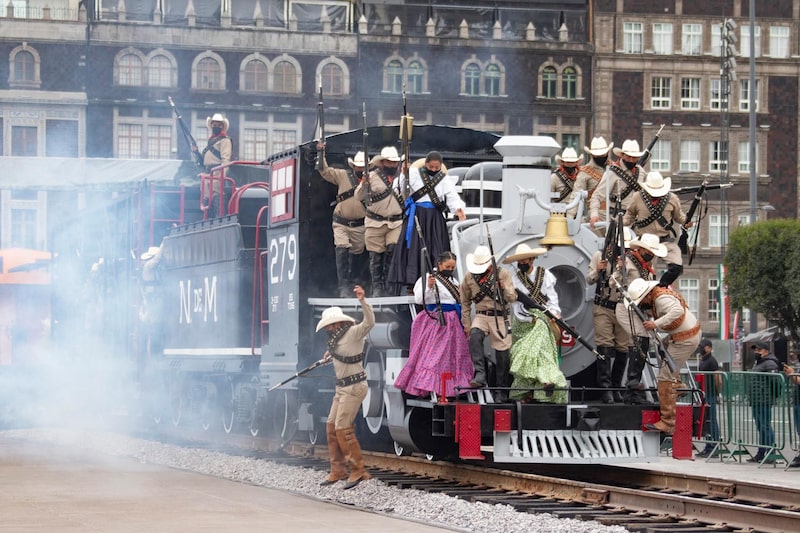 La Ley establece que el patrón deberá pagar al trabajador, independientemente del salario que le corresponda por el descanso, un salario doble por el servicio prestado. (Cortesía: Presidencia) La Ley establece que el patrón deberá pagar al trabajador, independientemente del salario que le corresponda por el descanso, un salario doble por el servicio prestado. (Cortesía: Presidencia)