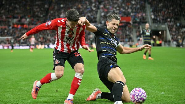 Gestoras de crédito privado desafiam bancos por empréstimos a clubes da Premier League Gestoras de crédito privado desafiam bancos por empréstimos a clubes da Premier League