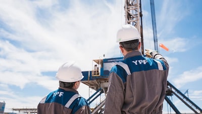 YPF cierra venta de más áreas convencionales con Pecom de Perez Companc entre los compradores YPF cierra venta de más áreas convencionales con Pecom de Perez Companc entre los compradores