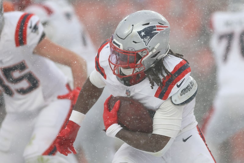 Los New England Patriots se enfrentan a los Denver Broncos en Denver el 25 de enero. Los New England Patriots se enfrentan a los Denver Broncos en Denver el 25 de enero.