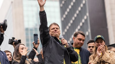 Exministro de Jair Bolsonaro es reelegido gobernador de São Paulo en primera vuelta Exministro de Jair Bolsonaro es reelegido gobernador de São Paulo en primera vuelta