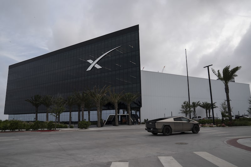 SpaceX's IPO to Mint Millionaires in Poor Texas Border Town SpaceX's IPO to Mint Millionaires in Poor Texas Border Town