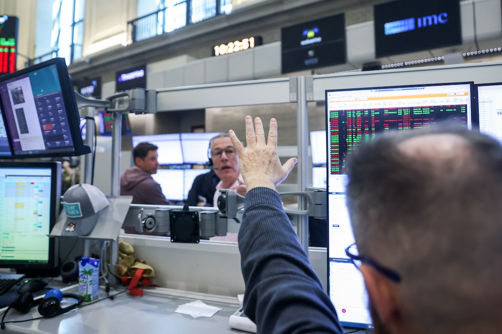 Traders work on the floor of the American Stock Exchange (AMEX) at the New York Stock Exchange (NYSE) in New York, US, on Monday, May 4, 2026. Stocks fell from all-time highs as oil climbed on concerns that heightened Middle East tensions could threaten a fragile ceasefire, keeping energy costs elevated while fueling inflation risks. Photographer: Michael Nagle/Bloomberg Traders work on the floor of the American Stock Exchange (AMEX) at the New York Stock Exchange (NYSE) in New York, US, on Monday, May 4, 2026. Stocks fell from all-time highs as oil climbed on concerns that heightened Middle East tensions could threaten a fragile ceasefire, keeping energy costs elevated while fueling inflation risks. Photographer: Michael Nagle/Bloomberg