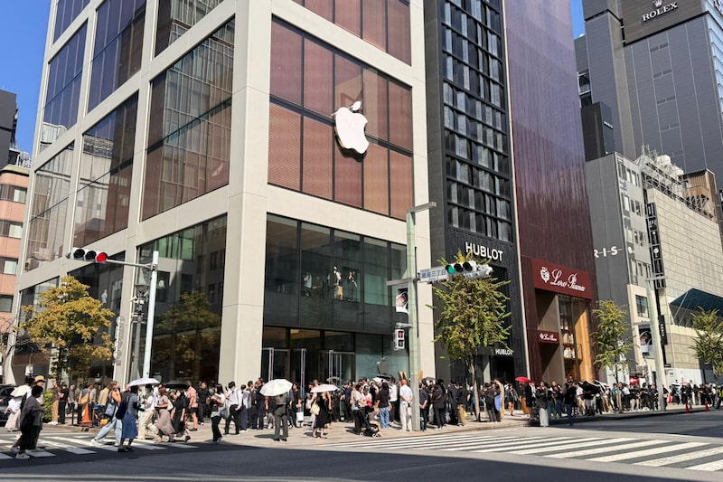 Una tienda de Apple Inc. en Tokio. Fotógrafo: Shoko Takayasu/Bloomberg. Una tienda de Apple Inc. en Tokio. Fotógrafo: Shoko Takayasu/Bloomberg.
