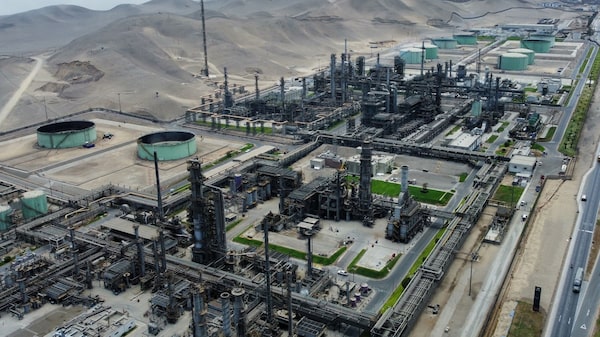 Perú detecta nuevo derrame de petróleo cerca de la refinería La Pampilla Perú detecta nuevo derrame de petróleo cerca de la refinería La Pampilla