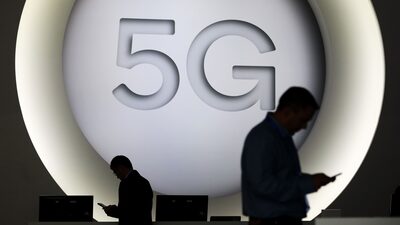 Telcos reinventan estrategias ante ingresos estancados y el desafío del 5G Telcos reinventan estrategias ante ingresos estancados y el desafío del 5G
