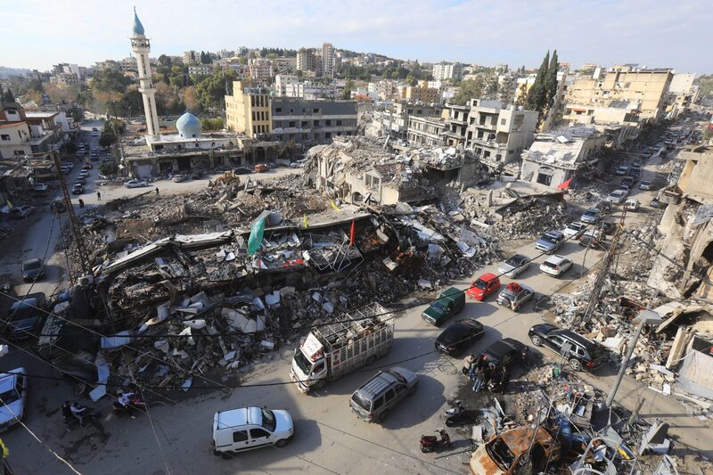 Israel y Líbano intercambiaron acusaciones de violar el acuerdo de alto el fuego que ha puesto fin a más de un año de combates. Israel y Líbano intercambiaron acusaciones de violar el acuerdo de alto el fuego que ha puesto fin a más de un año de combates.