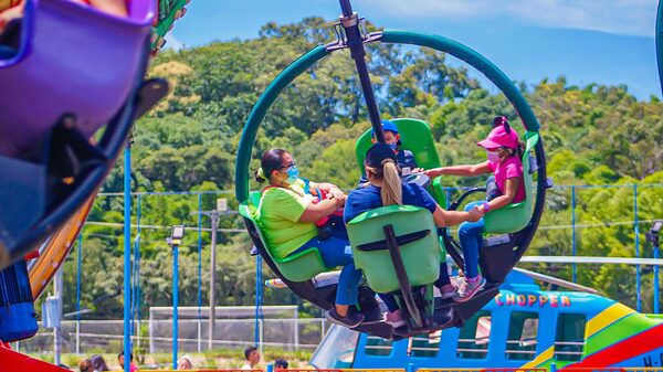 El Salvador triplica movimientos migratorios por Fiestas Agostinas El Salvador triplica movimientos migratorios por Fiestas Agostinas