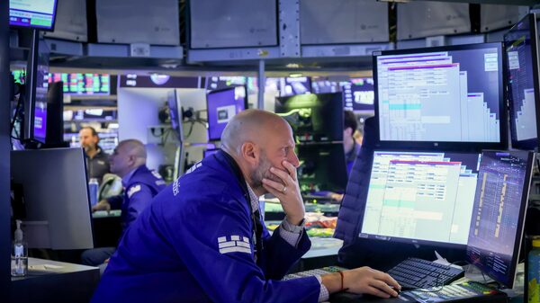 Wall Street cae arrastrado por Nvidia, antes de sus resultados del tercer trimestre Wall Street cae arrastrado por Nvidia, antes de sus resultados del tercer trimestre