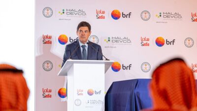 Marfrig anuncia acordo para incorporar BRF e criar gigante com R$ 153 bi em receita Marfrig anuncia acordo para incorporar BRF e criar gigante com R$ 153 bi em receita