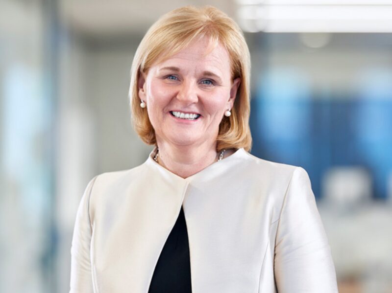 Após 30 anos no setor em meio a comentários misóginos, ela já se acostumou com a situação Após 30 anos no setor em meio a comentários misóginos, ela já se acostumou com a situação