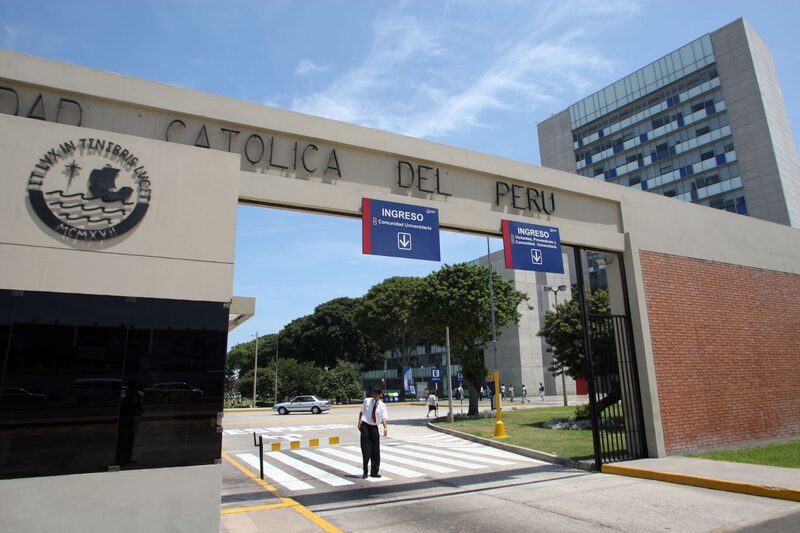 Perú sanciona a universidad PUCP por cobrar moras superiores a las permitidas. Perú sanciona a universidad PUCP por cobrar moras superiores a las permitidas.