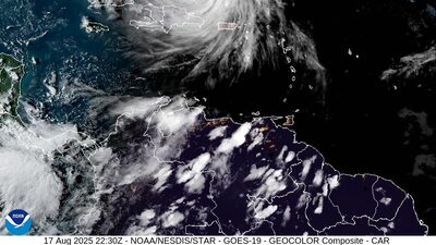 El huracán Erin se fortalece mientras se aleja del Caribe rumbo al Atlántico El huracán Erin se fortalece mientras se aleja del Caribe rumbo al Atlántico