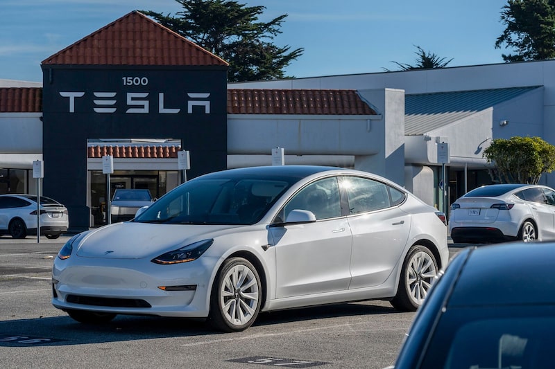 Na Alemanha, as vendas da Tesla caíram 71% nos dois primeiros meses deste ano. As entregas na França caíram 44% no mesmo período Na Alemanha, as vendas da Tesla caíram 71% nos dois primeiros meses deste ano. As entregas na França caíram 44% no mesmo período