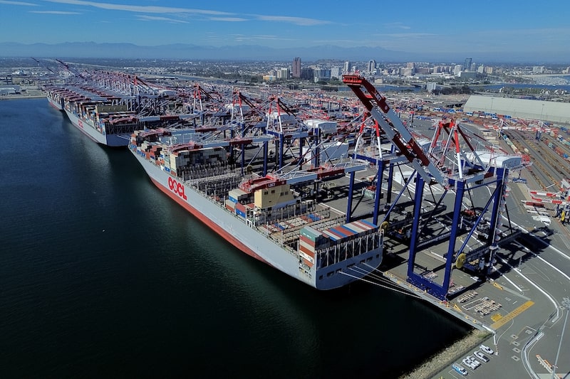 Buques portacontenedores en el puerto de Long Beach, en Long Beach, California. Fotógrafo: Eric Thayer/Bloomberg. Buques portacontenedores en el puerto de Long Beach, en Long Beach, California. Fotógrafo: Eric Thayer/Bloomberg.