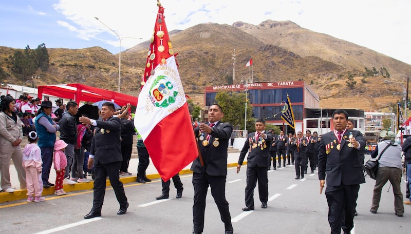Desfile cívico en el marco del 100° aniversario de la reincorporación de Tarata al Perú, que se celebrará el 1 de setiembre, el domingo 24 de agosto de 2025. Desfile cívico en el marco del 100° aniversario de la reincorporación de Tarata al Perú, que se celebrará el 1 de setiembre, el domingo 24 de agosto de 2025.