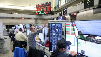 Nasdaq lidera alzas en Wall Street, mientras el petróleo oscila por conflicto en Irán Nasdaq lidera alzas en Wall Street, mientras el petróleo oscila por conflicto en Irán