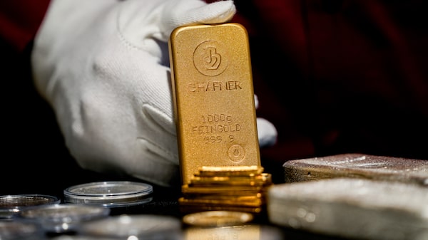 ¿Cómo se explica la reciente caída del oro y del bitcoin en 2026? ¿Cómo se explica la reciente caída del oro y del bitcoin en 2026?