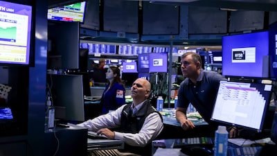 Wall Street sube tras el rebote de las acciones de chips, pese a los riesgos sobre el petróleo Wall Street sube tras el rebote de las acciones de chips, pese a los riesgos sobre el petróleo