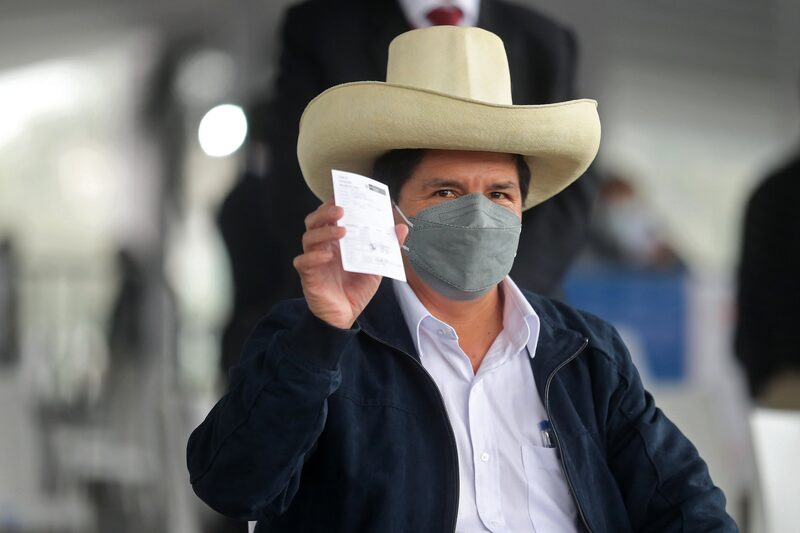 Tras 12 días en el poder, la crisis abruma al presidente Pedro Castillo en Perú. Tras 12 días en el poder, la crisis abruma al presidente Pedro Castillo en Perú.