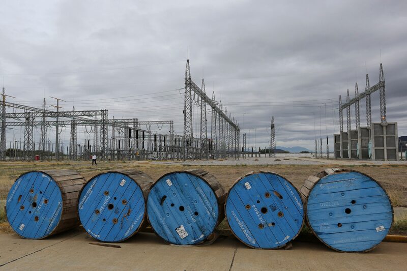 Prysmian se ha apoyado en las adquisiciones para crecer después de ser escindida del fabricante de neumáticos Pirelli en 2005.
Prysmian se ha apoyado en las adquisiciones para crecer después de ser escindida del fabricante de neumáticos Pirelli en 2005.