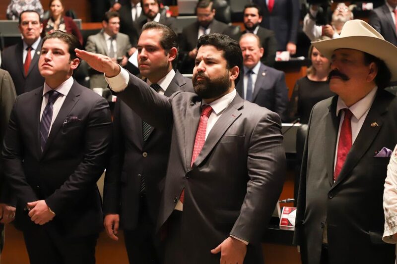Al centro, Rogelio Hernández Cázares asume la presidencia de la Comisión Nacional de Hidrocarburos (CNH) en el Senado de México durante noviembre de 2019 (Foto: Senado). Al centro, Rogelio Hernández Cázares asume la presidencia de la Comisión Nacional de Hidrocarburos (CNH) en el Senado de México durante noviembre de 2019 (Foto: Senado).