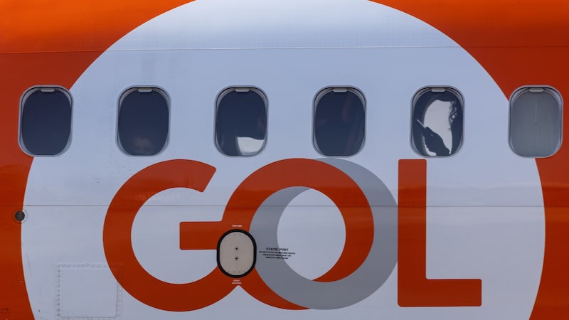 Dona da Gol negocia pedido de até 20 jatos E2 da Embraer, dizem fontes Dona da Gol negocia pedido de até 20 jatos E2 da Embraer, dizem fontes