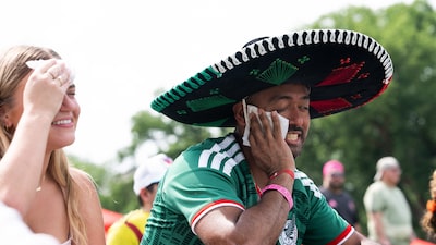 Calor intenso afeta EUA, e altas temperaturas protagonizam primeiros dias de Copa Calor intenso afeta EUA, e altas temperaturas protagonizam primeiros dias de Copa