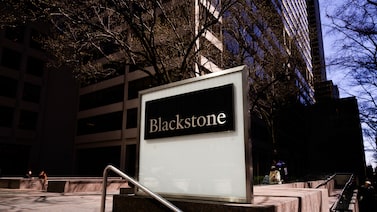 Blackstone lanzará su primer fondo de cobertura para para “minimillonarios” Blackstone lanzará su primer fondo de cobertura para para “minimillonarios”