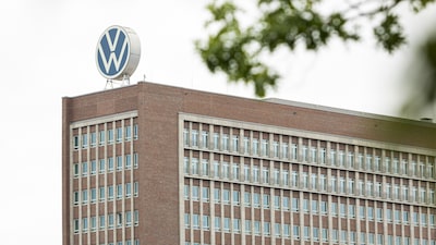 Volkswagen recortará 50.000 empleos en medio de una profunda reestructuración Volkswagen recortará 50.000 empleos en medio de una profunda reestructuración