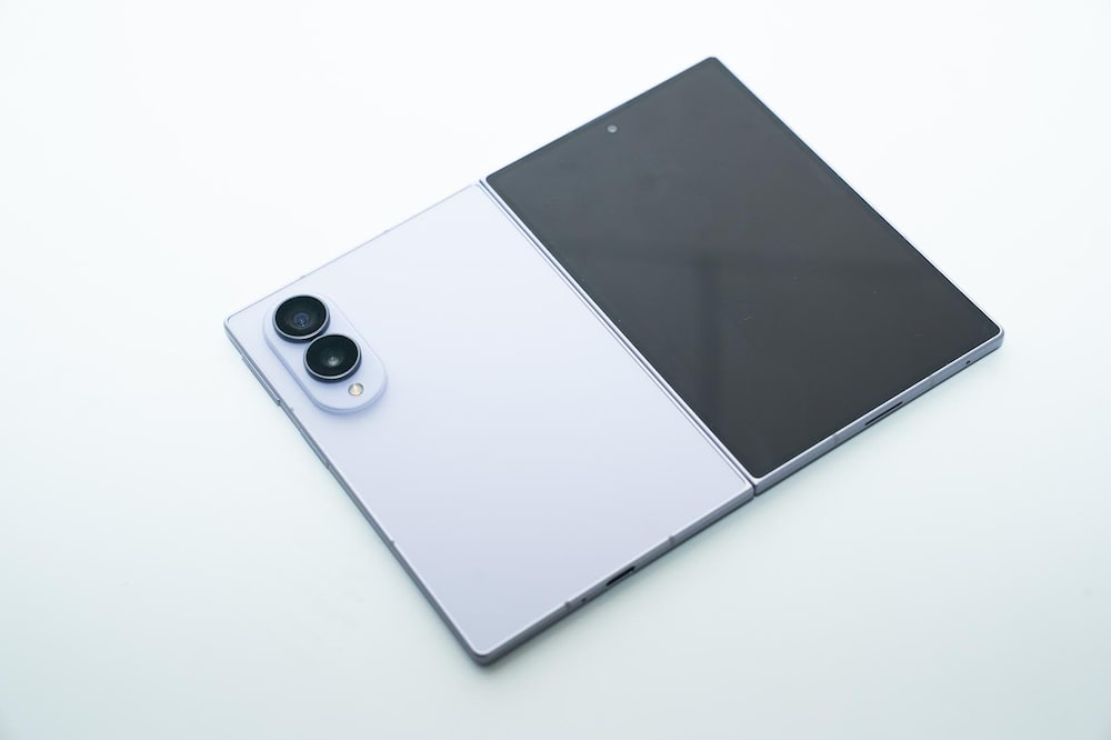 Galaxy Z Fold 8 Galaxy Z Fold 8