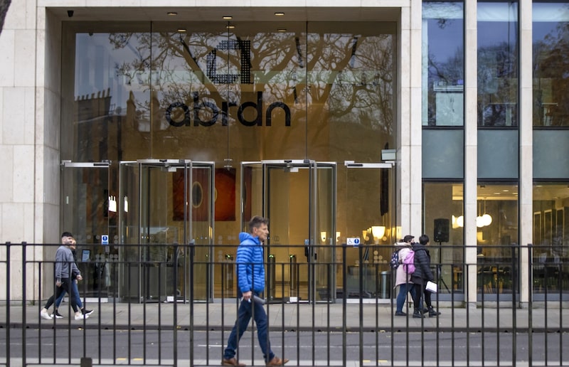 The abrdn Plc office at St Andrew Square in Edinburgh, U.K. on Thursday, Nov. 11, 2021. Abrdn is in talks to purchase investment platform Interactive Investor Ltd., according to a statement from the money manager. Photographer: Jonne Roriz/Bloomberg The abrdn Plc office at St Andrew Square in Edinburgh, U.K. on Thursday, Nov. 11, 2021. Abrdn is in talks to purchase investment platform Interactive Investor Ltd., according to a statement from the money manager. Photographer: Jonne Roriz/Bloomberg