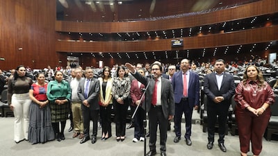 César David Vives Flores asume como nuevo jefe de la deuda pública de México César David Vives Flores asume como nuevo jefe de la deuda pública de México