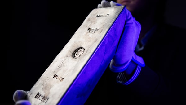 Cómo los especuladores chinos prepararon el terreno para el desplome del oro y la plata Cómo los especuladores chinos prepararon el terreno para el desplome del oro y la plata