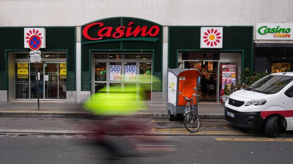 Casino advierte de fuerte dilución de su accionariado y acciones caen en picado Casino advierte de fuerte dilución de su accionariado y acciones caen en picado