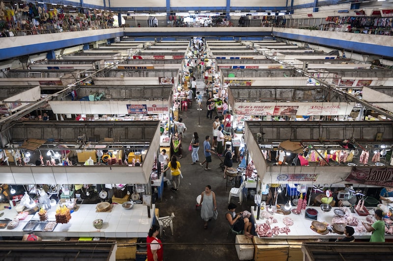 Compradores en el mercado público de la ciudad de Mandaue en Cebú, Filipinas. Foto: Lisa Marie David/Bloomberg Compradores en el mercado público de la ciudad de Mandaue en Cebú, Filipinas. Foto: Lisa Marie David/Bloomberg