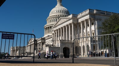 Senado aprueba financiamiento de la agenda migratoria de Donald Trump Senado aprueba financiamiento de la agenda migratoria de Donald Trump