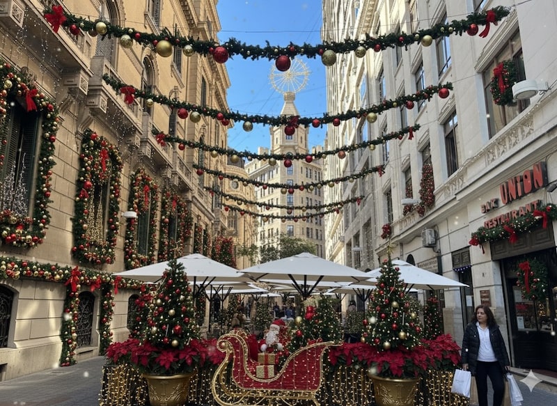 Decoración navideña en Santiago de Chile, el 25 de noviembre de 2025. Decoración navideña en Santiago de Chile, el 25 de noviembre de 2025.