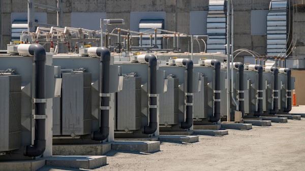 En un mundo más caluroso, las baterías ya están ayudando a las redes eléctricas En un mundo más caluroso, las baterías ya están ayudando a las redes eléctricas