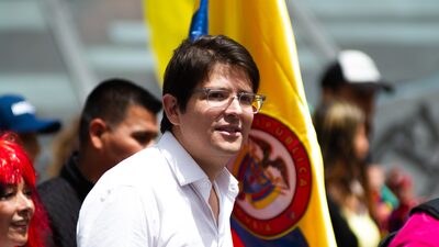 Candidato à presidência da Colômbia está em estado crítico após sofrer atentado Candidato à presidência da Colômbia está em estado crítico após sofrer atentado