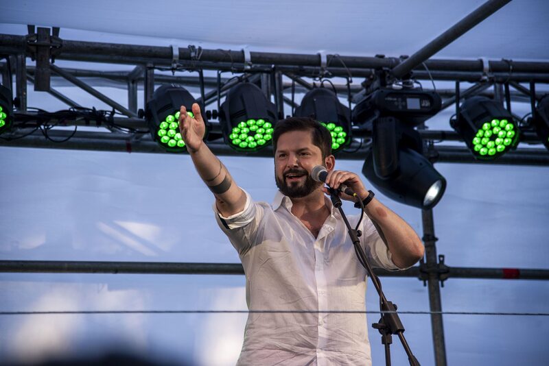 Gabriel Boric aseguró que estabilizará los niveles de deuda como porcentaje del producto interno bruto al final de su mandato. Gabriel Boric aseguró que estabilizará los niveles de deuda como porcentaje del producto interno bruto al final de su mandato.