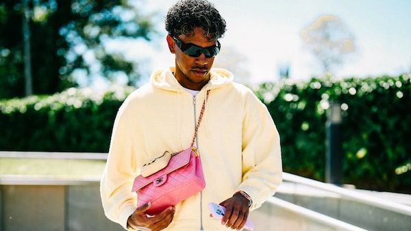 Lamine Yamal luce reloj Richard Mille y bolso Chanel: ¿cuánto cuesta el look del futbolista? Lamine Yamal luce reloj Richard Mille y bolso Chanel: ¿cuánto cuesta el look del futbolista?