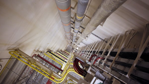 La guerra de Irán afectó la producción de Chevron e impactó sus ingresos trimestrales La guerra de Irán afectó la producción de Chevron e impactó sus ingresos trimestrales