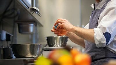 Dono do Mêntore Bank compra 50% da Nutrinor e mira R$ 1 bi em refeições corporativas Dono do Mêntore Bank compra 50% da Nutrinor e mira R$ 1 bi em refeições corporativas