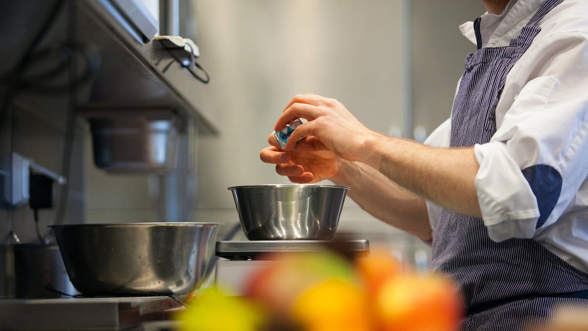 Dono do Mêntore Bank compra 50% da Nutrinor e mira R$ 1 bi em refeições corporativas