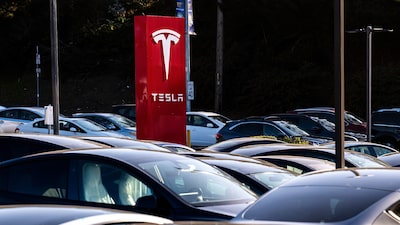 Tesla, Meta e Broadcom perdem peso no Nasdaq 100 após alta de outras big techs Tesla, Meta e Broadcom perdem peso no Nasdaq 100 após alta de outras big techs